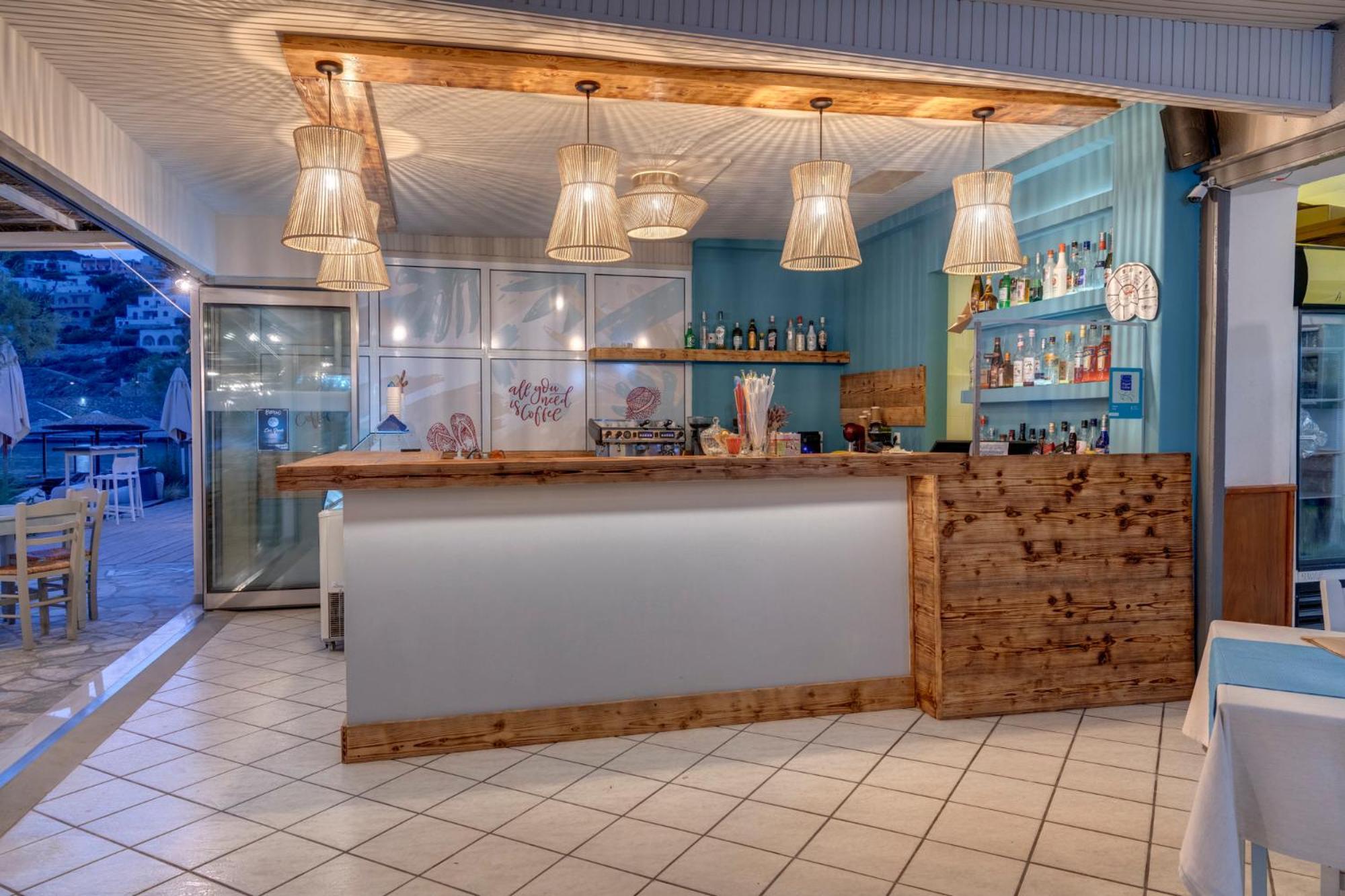 Vári Hotel Kamelo מראה חיצוני תמונה